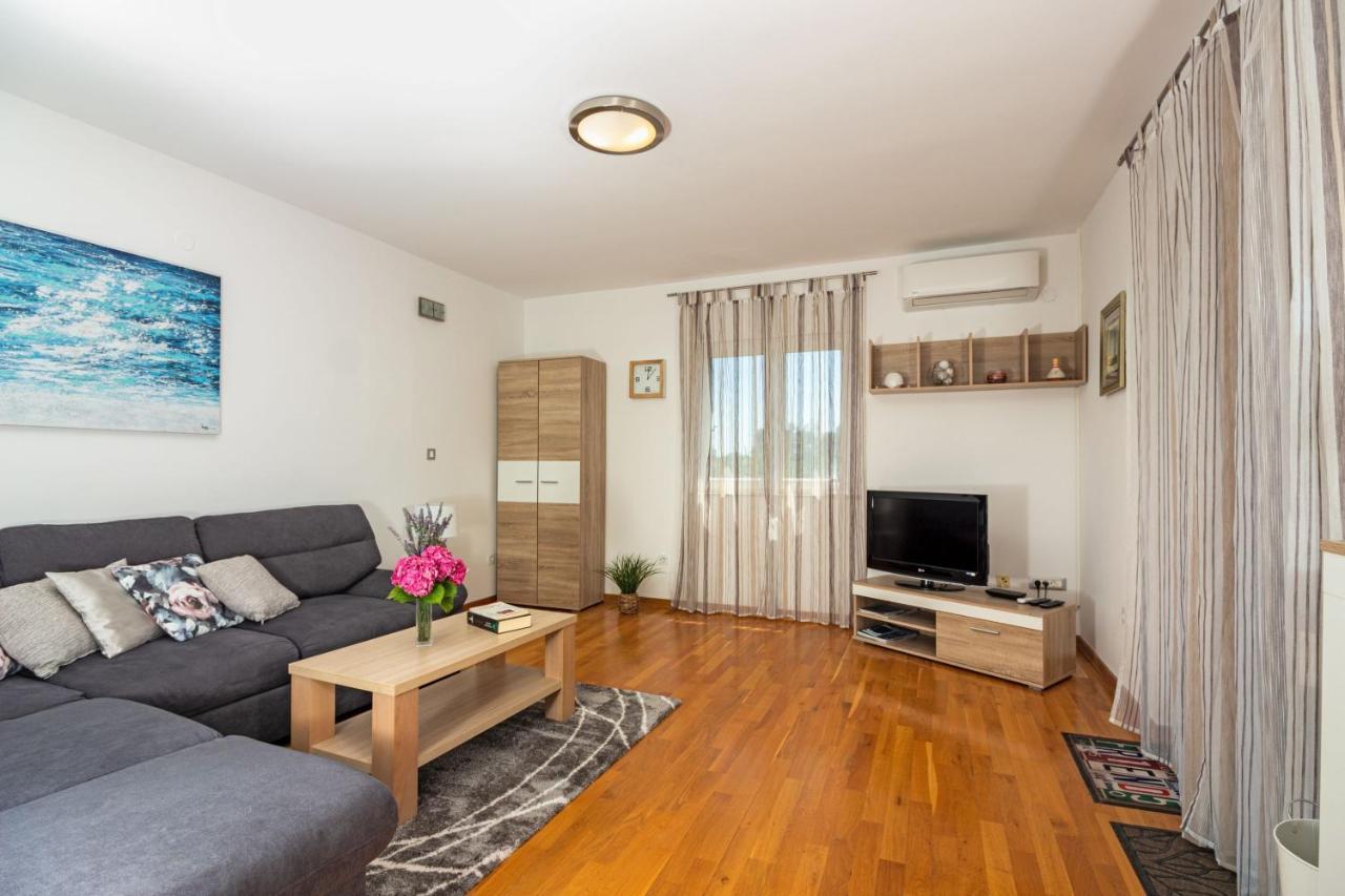 Apartment Mandalina House Stari Grad  Exterior foto