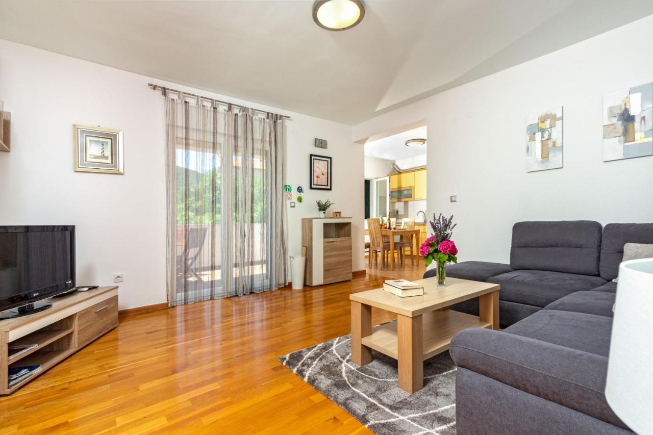Apartment Mandalina House Stari Grad  Exterior foto