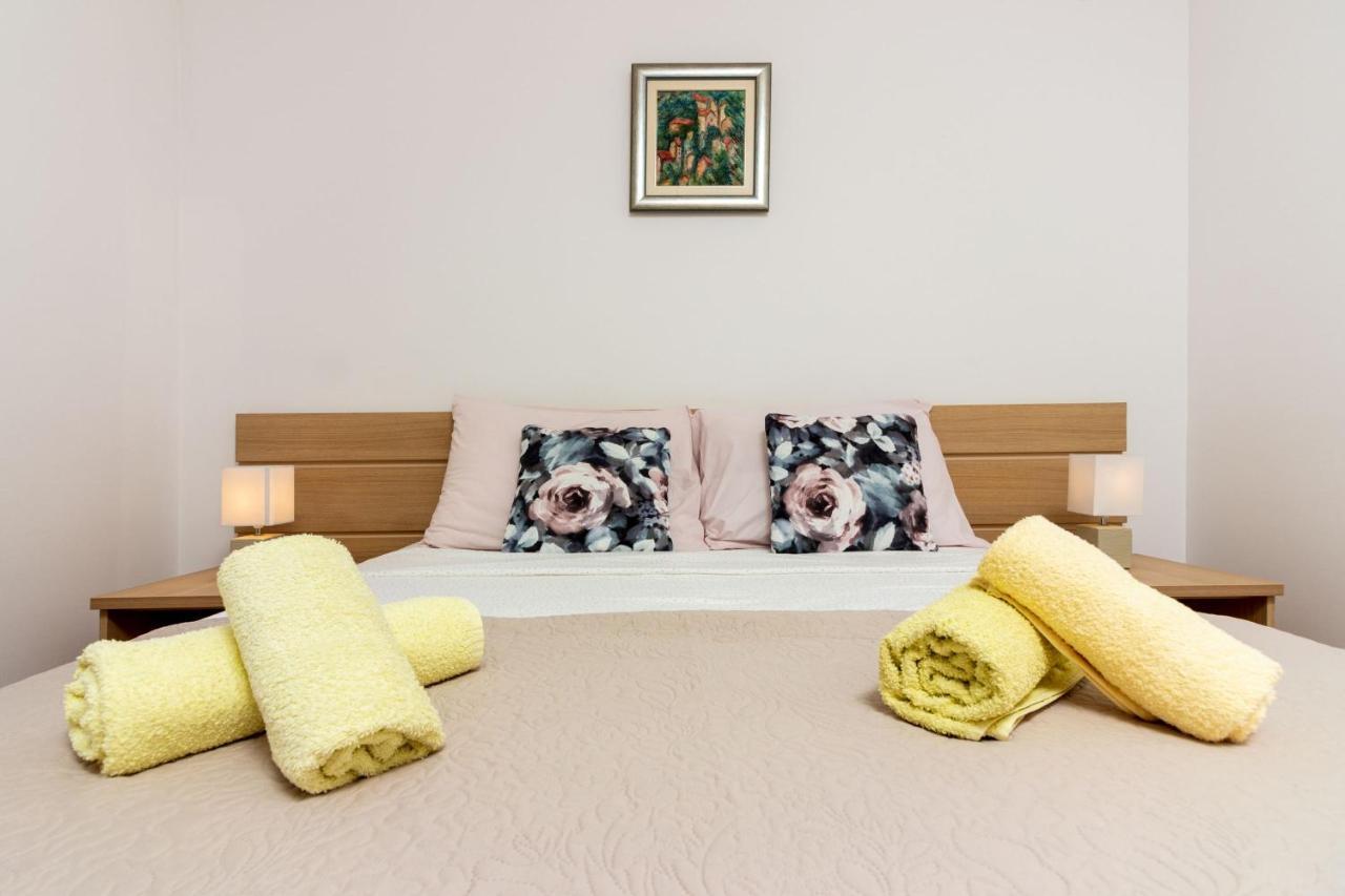 Apartment Mandalina House Stari Grad  Exterior foto