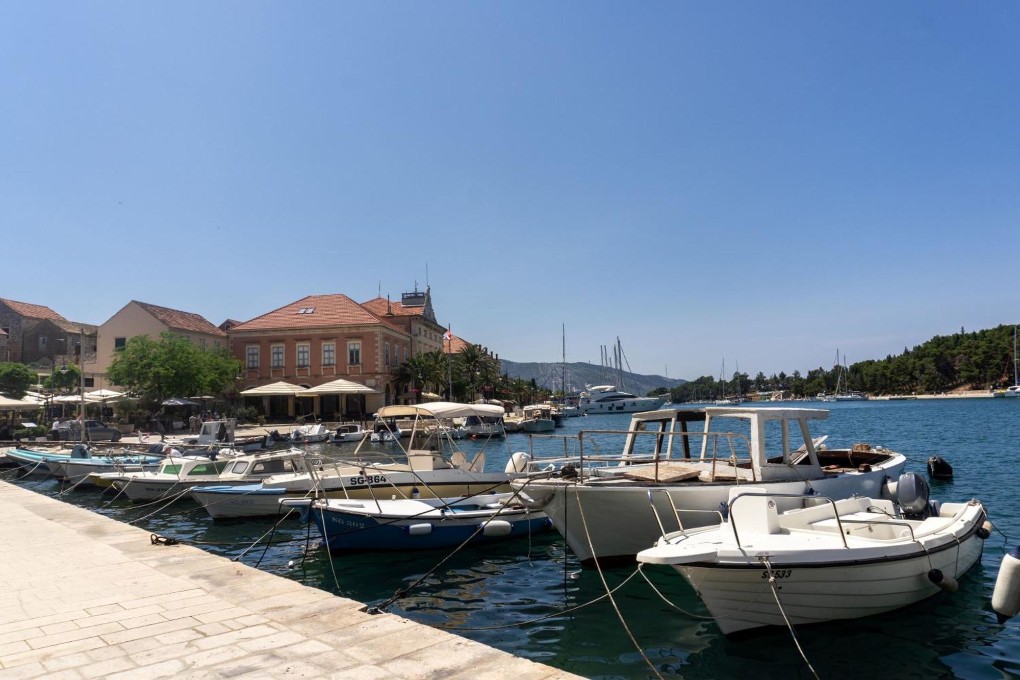 Apartment Mandalina House Stari Grad  Exterior foto